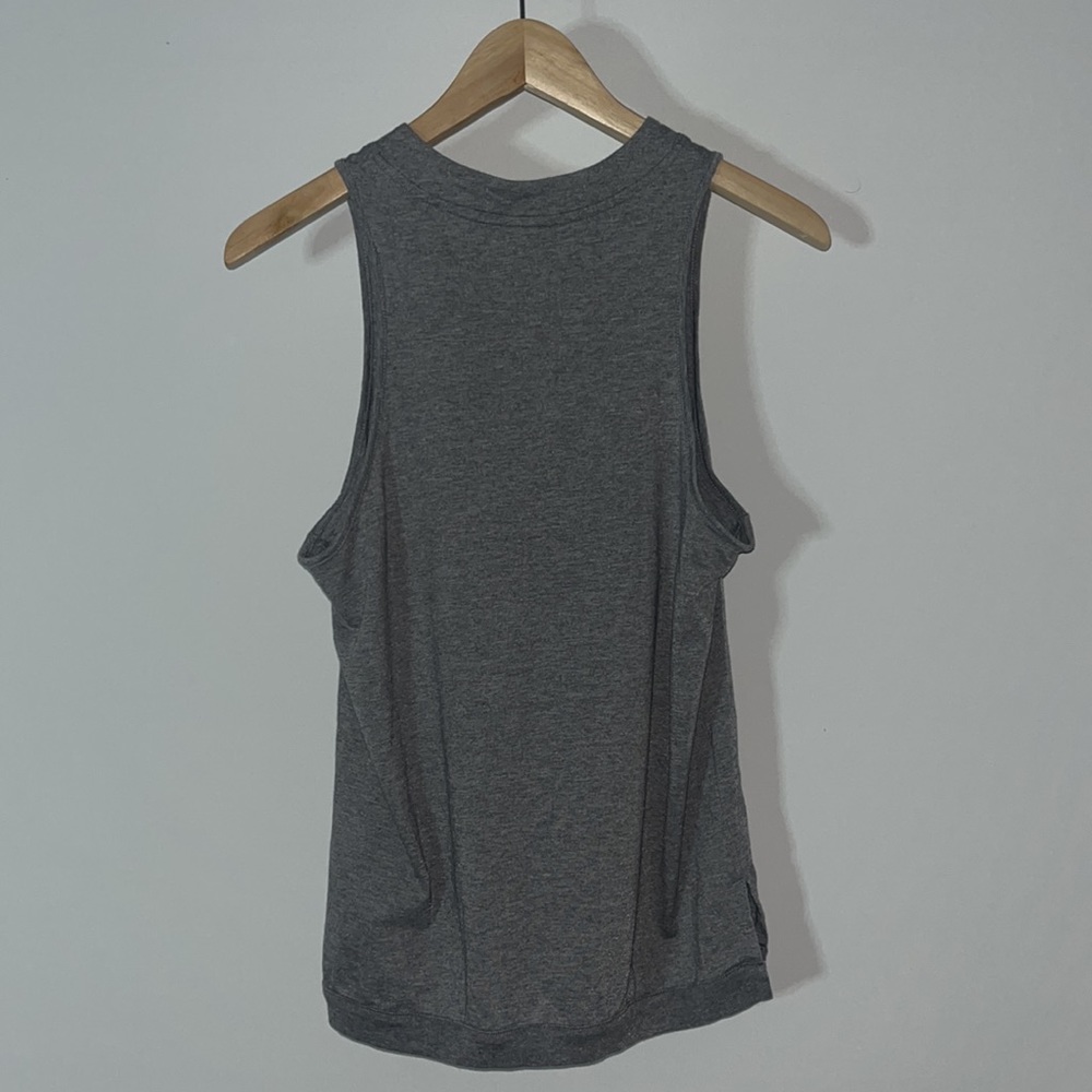 Nike Top - Picture 4 of 4
